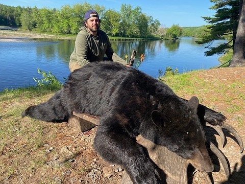 Black Bear taken with GrizzlyStik, bowhunting success story