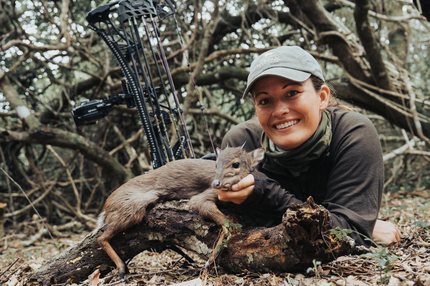 Blue Duiker + Caracal taken with GrizzlyStik, bowhunting success story