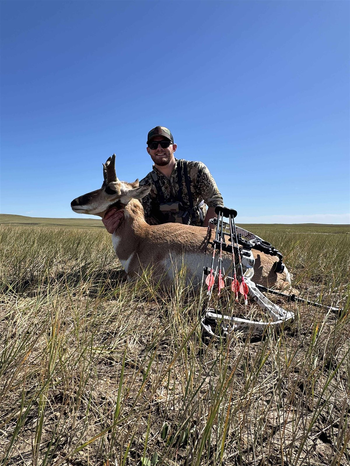 Buck taken with GrizzlyStik, bowhunting success story