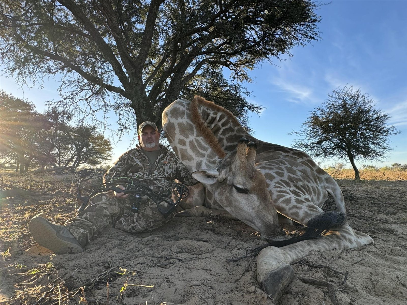 Giraffe taken with GrizzlyStik, bowhunting success story