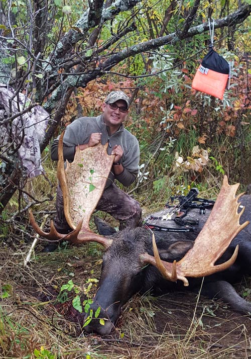 Broadhead Resting Against the Opposite Shoulder